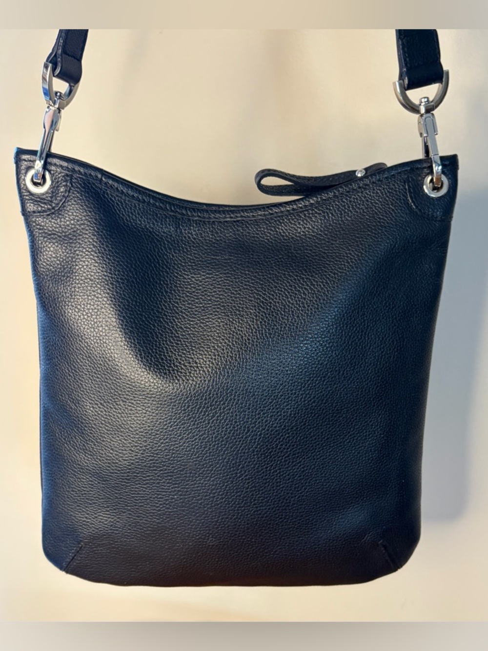 Longchamp Le’Foulonne Crossbody Slim Black Leather EUC - Picture 11 of 17